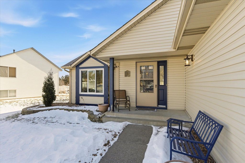 Photo of 9141 Sierra Road, Woodbury, MN 55125 (MLS # 7014983)