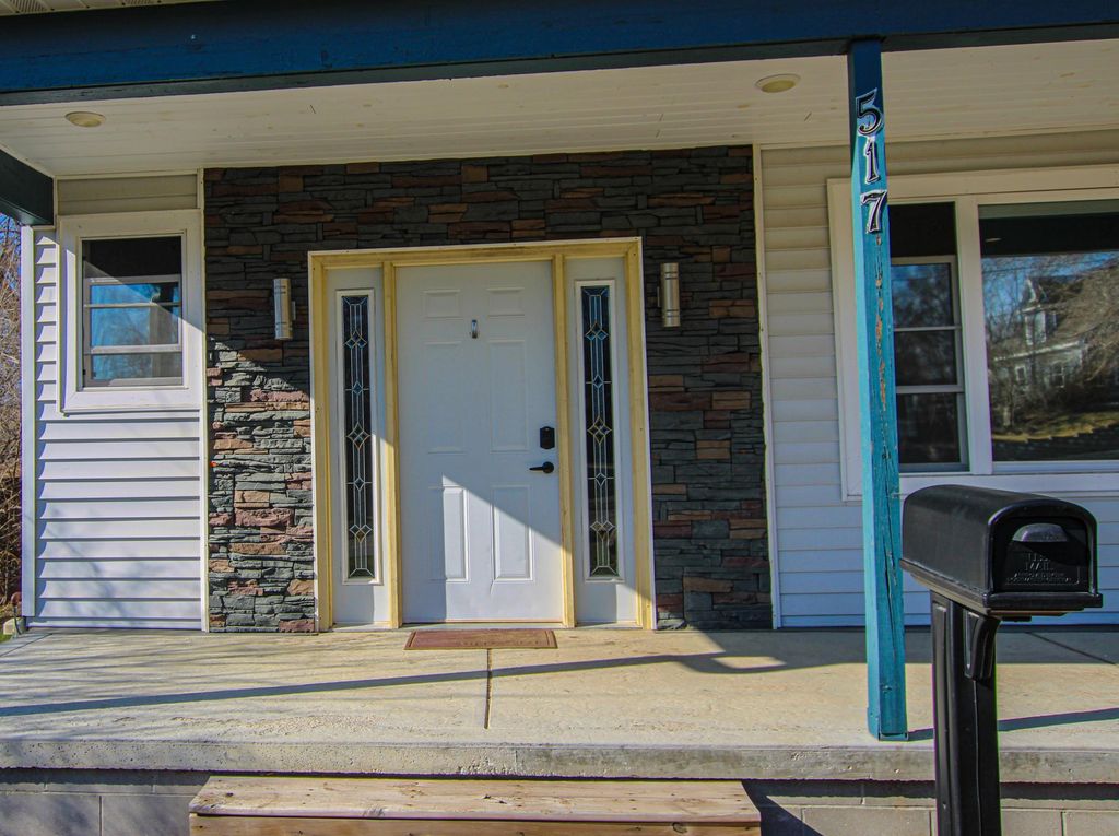 Photo of 517 Minnesota Avenue E, Glenwood, MN 56334 (MLS # 7053616)