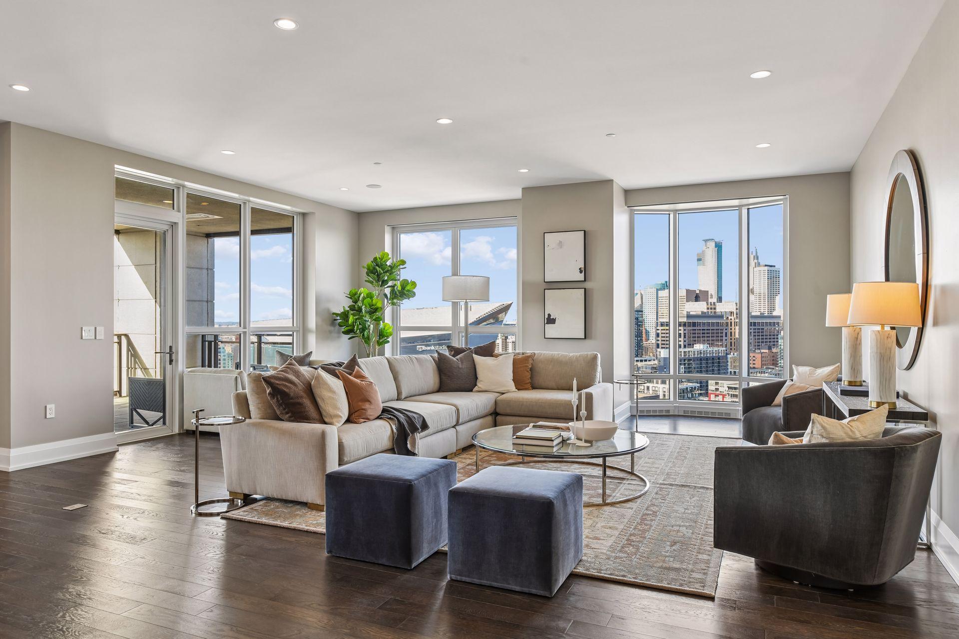 1111 W River Parkway 21B