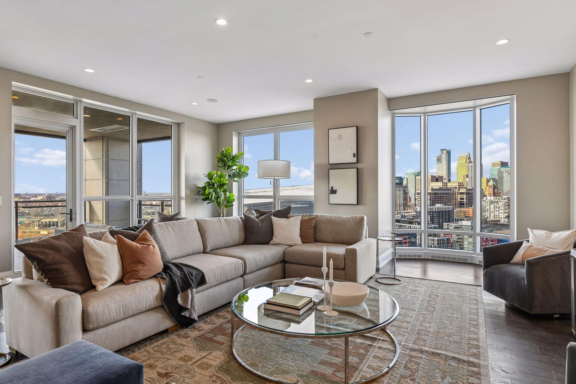 1111 W River Parkway 21B