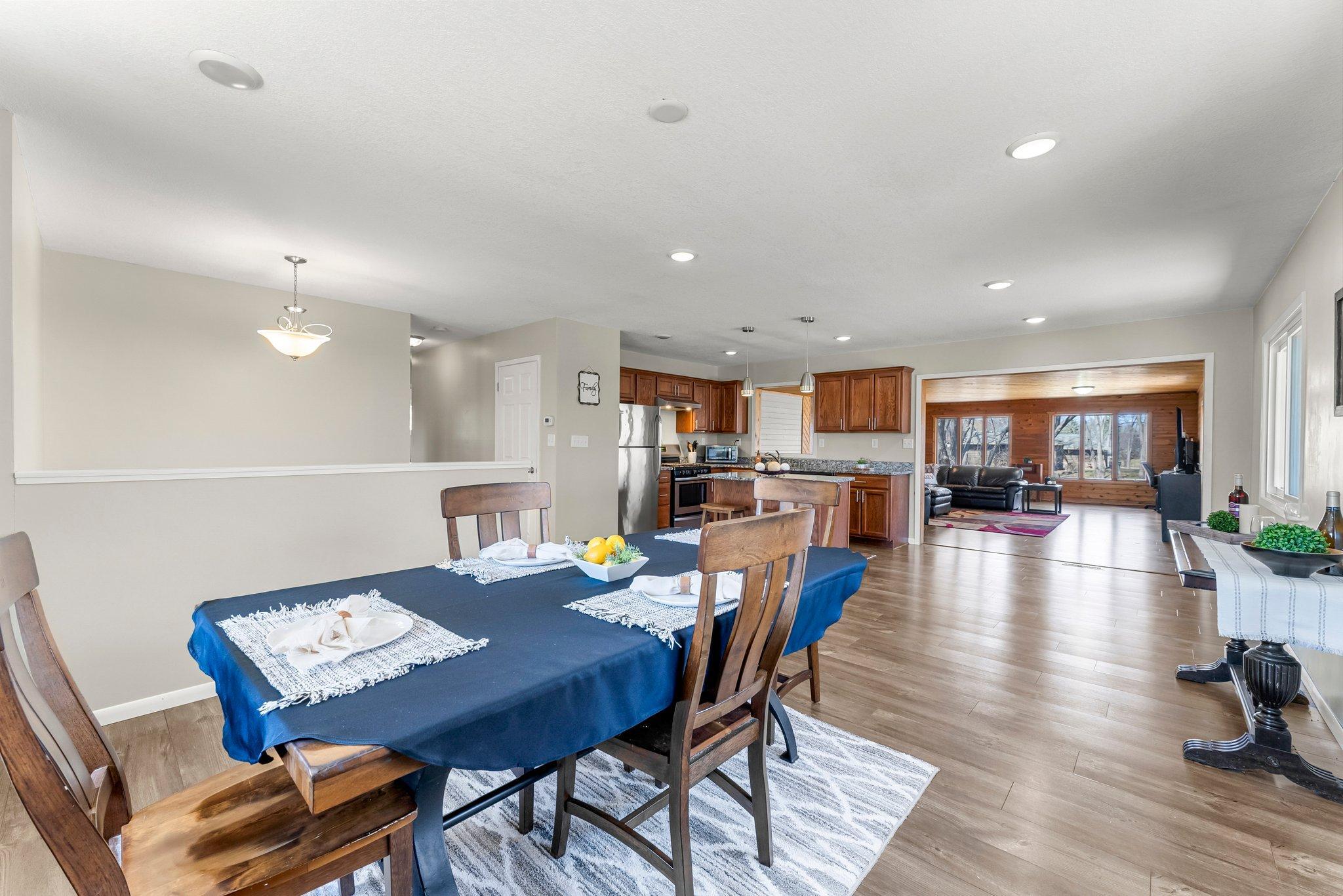 1415 County Road E W
