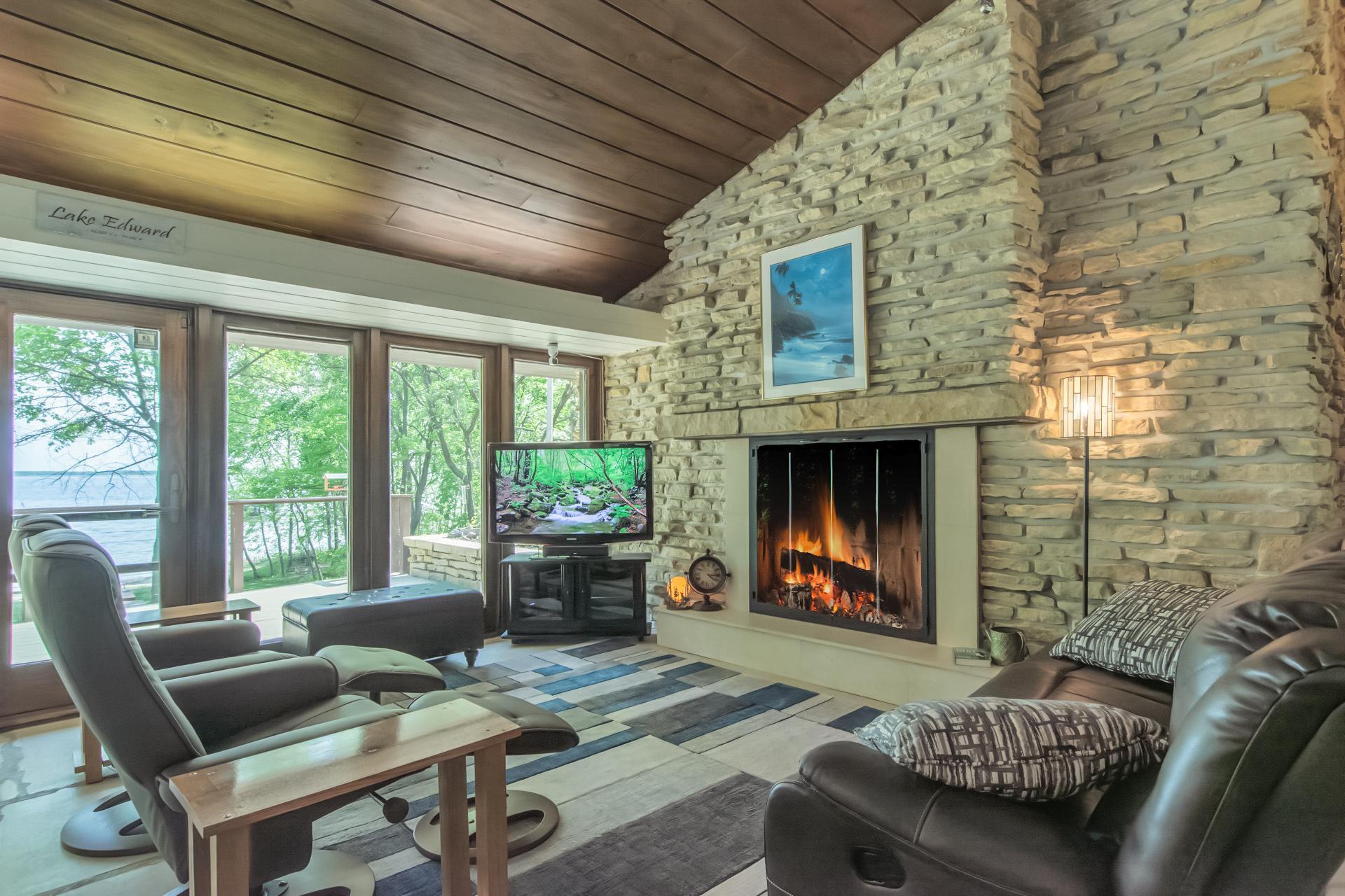 11695 Eagle View Trail
