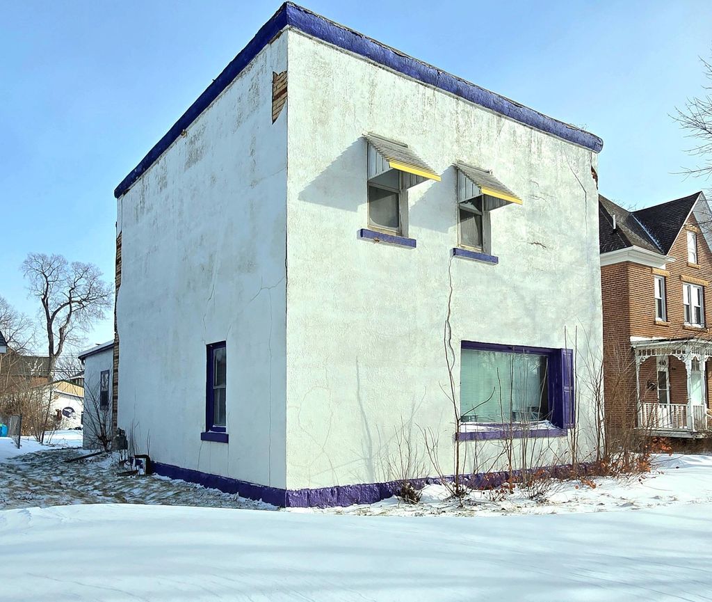 Photo of 414 Broadway Street N, New Ulm, MN 56073 (MLS # 7004345)