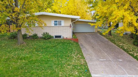 3212 33rd Avenue NE Saint Anthony MN 55418