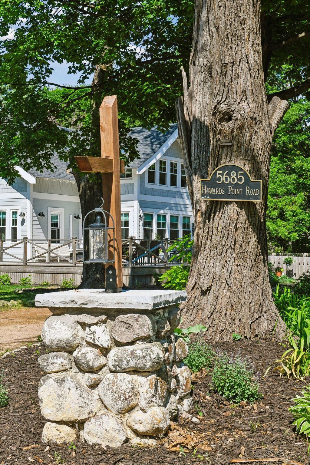 Photo of 5685 Howards Point Road, Excelsior, MN 55331 (MLS # 7071153)