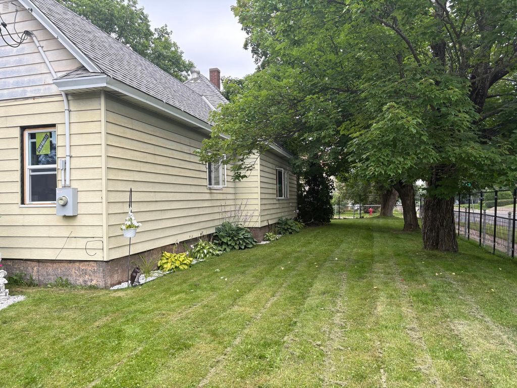 Photo of 101 N Fayal Avenue, Eveleth, MN 55734 (MLS # 7054024)
