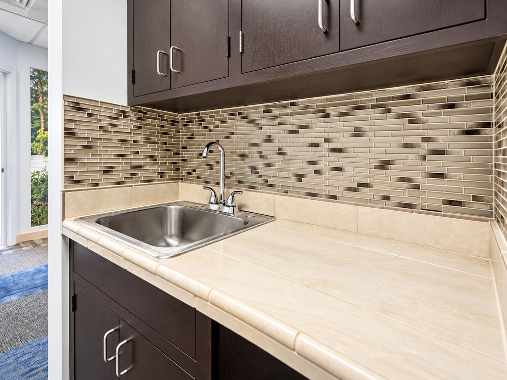 Photo of 1522 E Lake Street #201, Minneapolis, MN 55407 (MLS # 7164334)