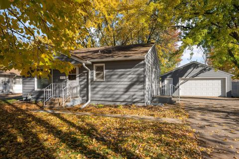 Photo of 6724 Scott Avenue N, Brooklyn Center, MN 55429 (MLS # 6812021)