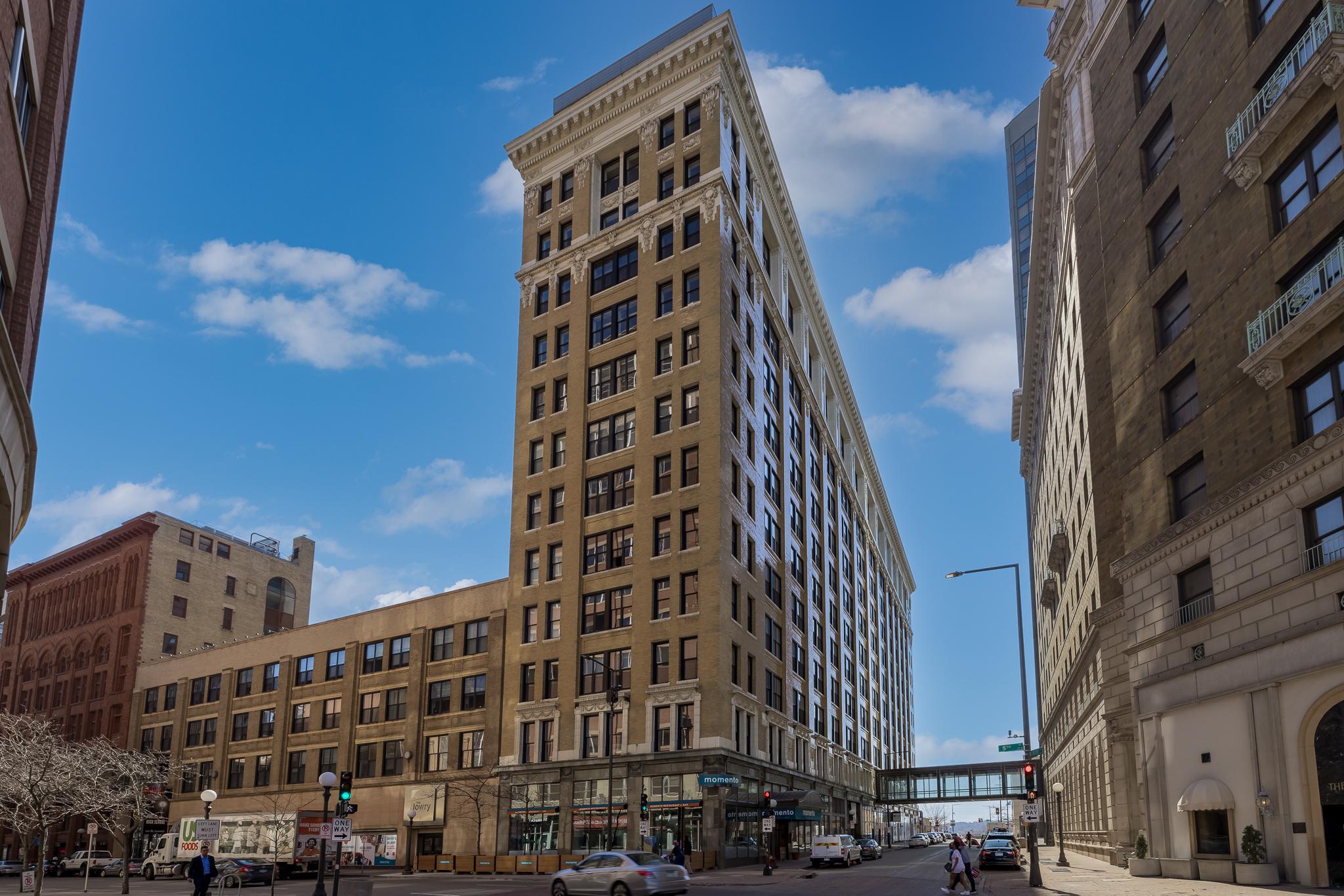 350 Saint Peter Street 610