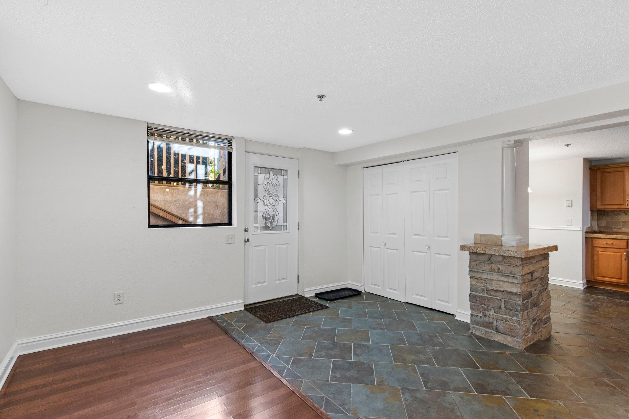 1930 Aldrich Avenue S C001