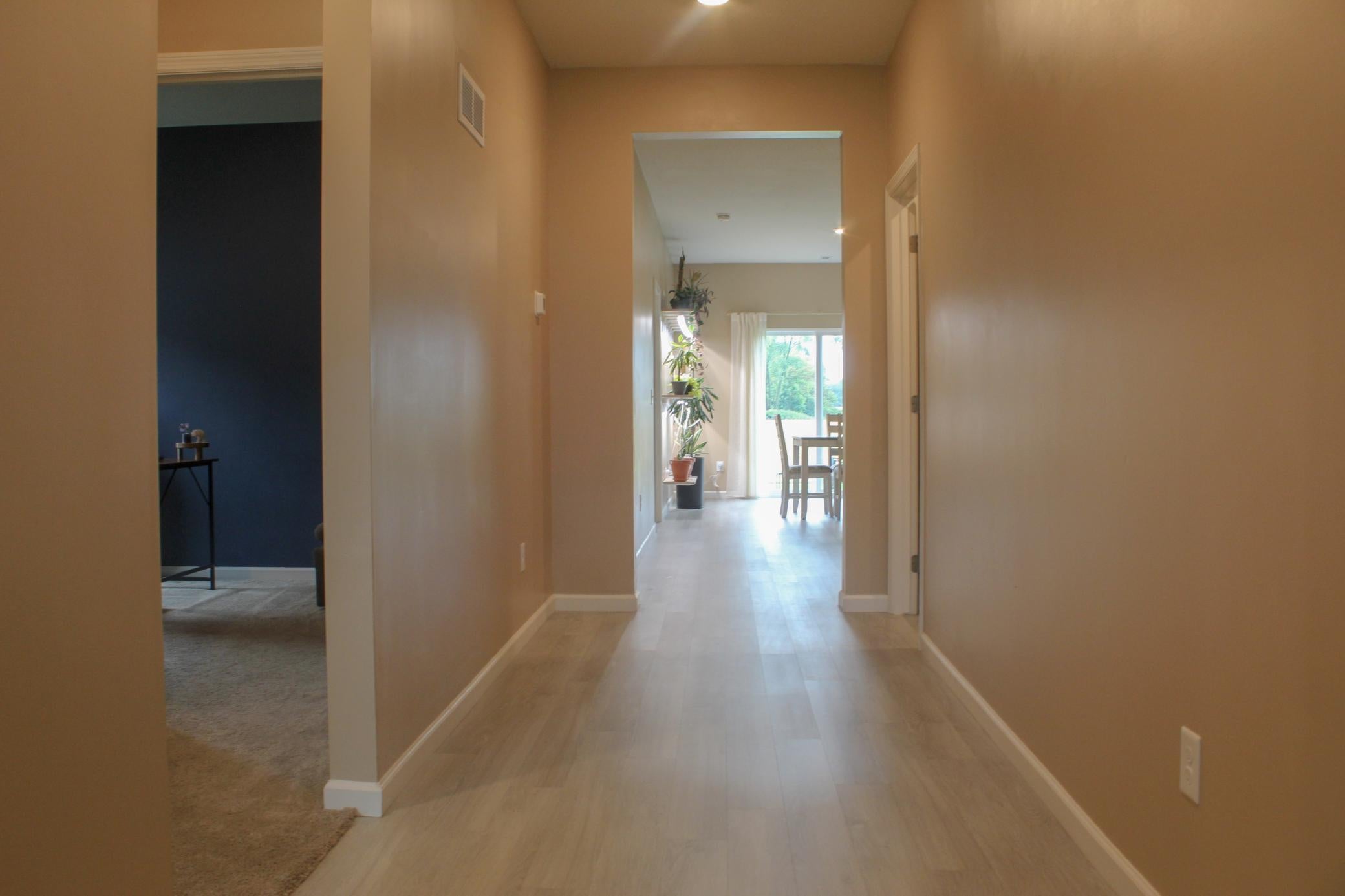 511 Valley Drive W