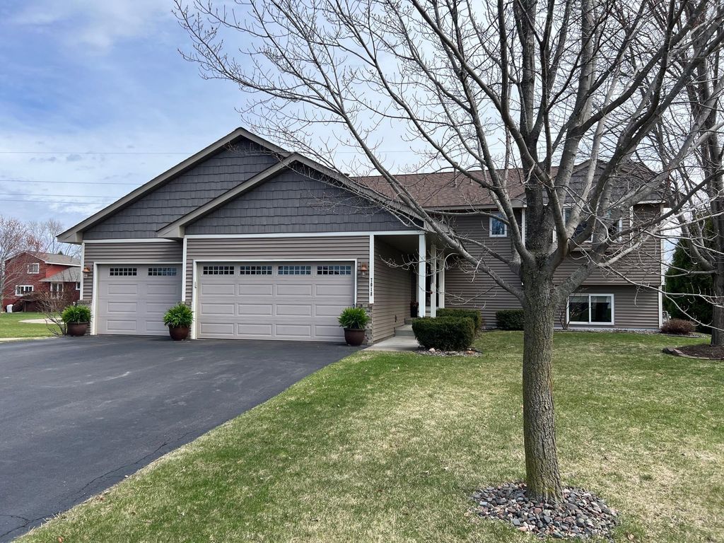 Photo of 7018 Eagle Trail, Centerville, MN 55038 (MLS # 7058149)