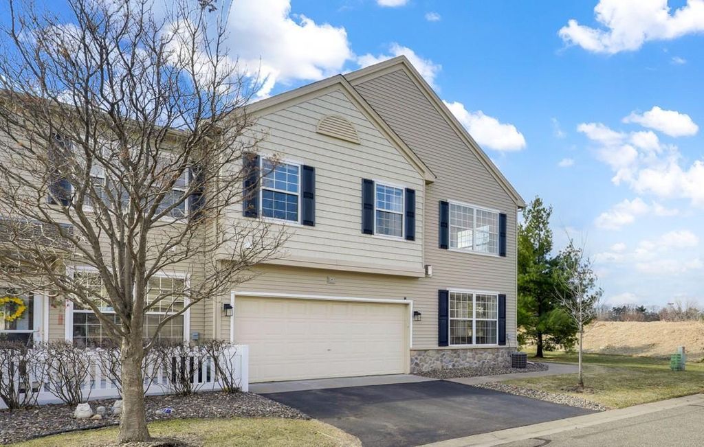 Photo of 11122 Aberdeen Street NE #H, Blaine, MN 55449 (MLS # 7020613)