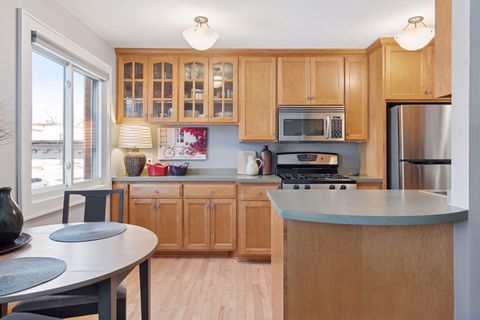 3237 15th Avenue S 23 Minneapolis MN 55407