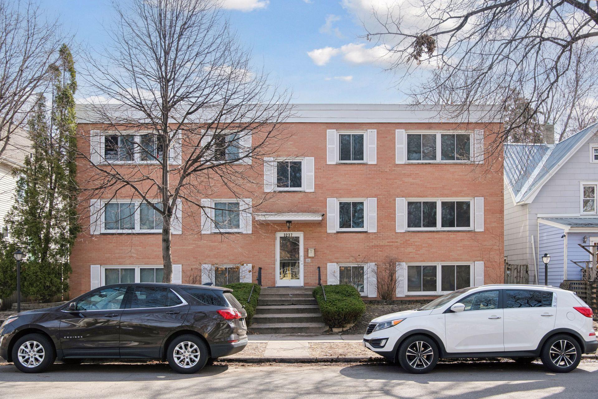 3237 15th Avenue S 23