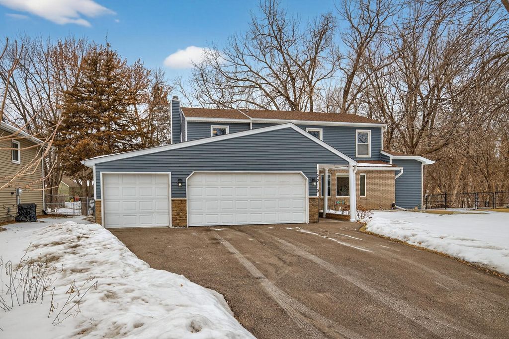 Photo of 12210 51st Avenue N, Plymouth, MN 55442 (MLS # 7019168)