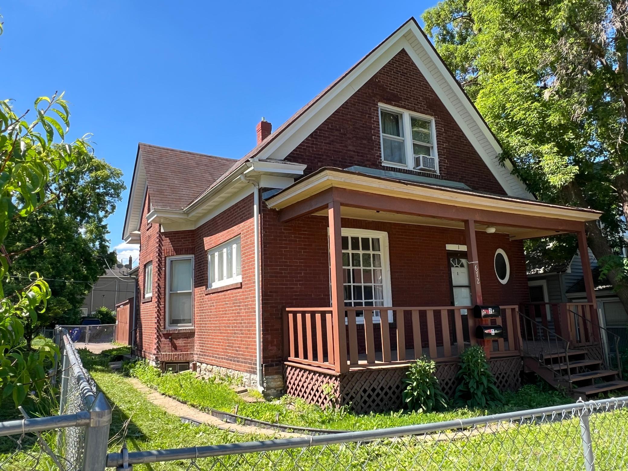 Photo 1 of 24 — 672 Case Avenue, Saint Paul, MN 55106
