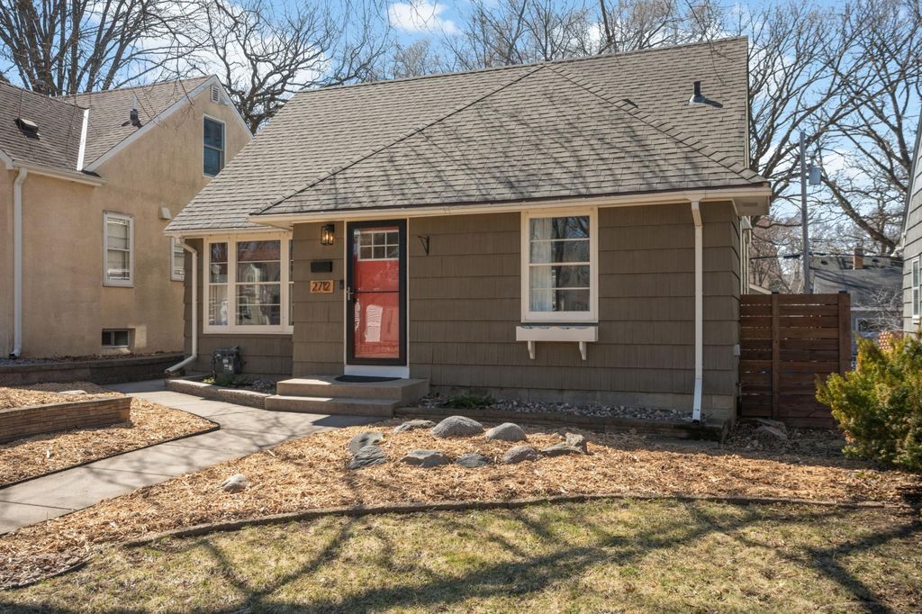 Photo of 2712 Hampshire Avenue S, Saint Louis Park, MN 55426 (MLS # 7083623)
