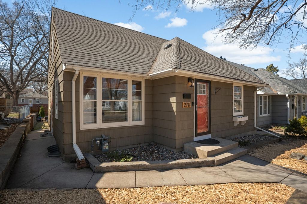 Photo of 2712 Hampshire Avenue S, Saint Louis Park, MN 55426 (MLS # 7083623)