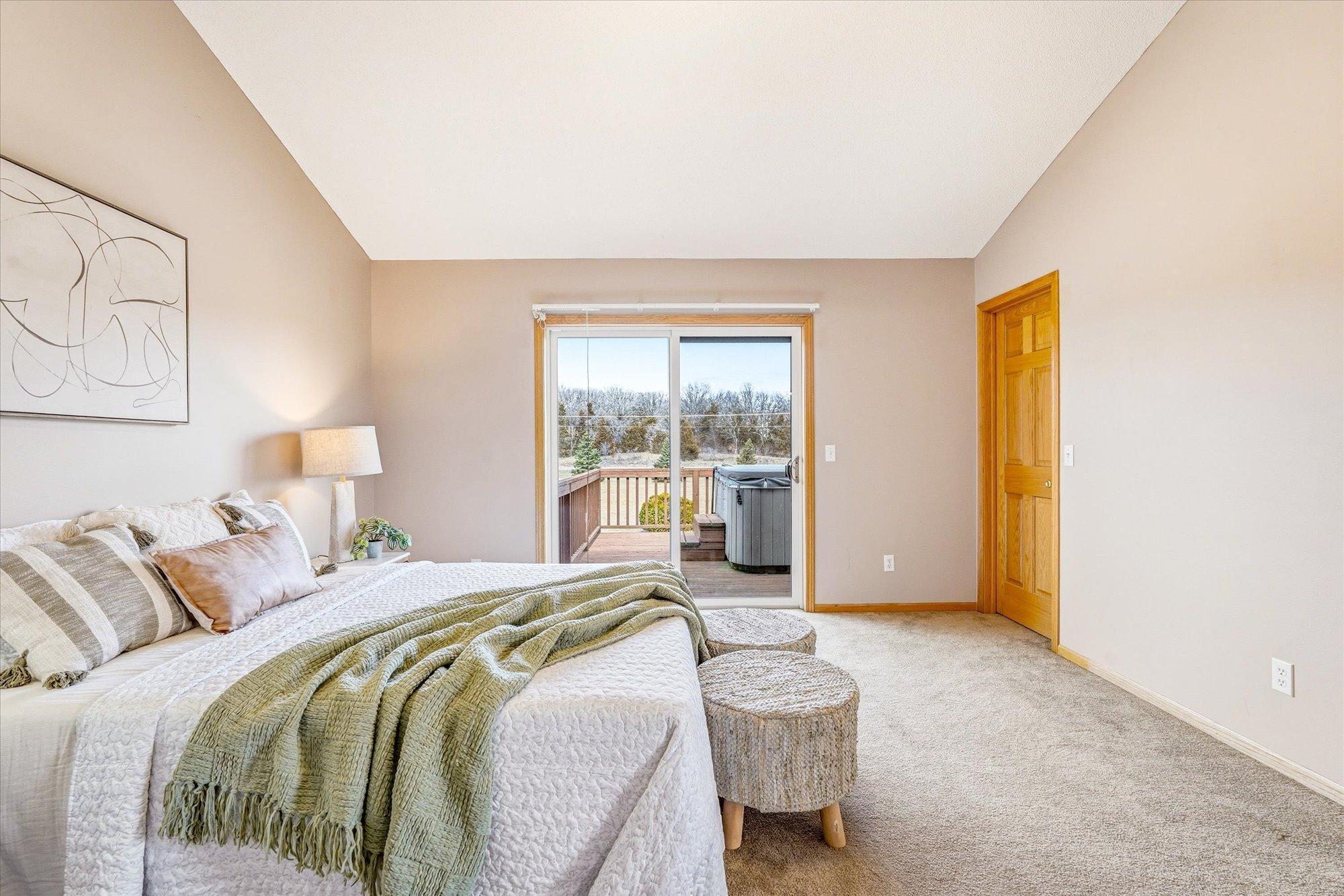 17237 River View Lane SE