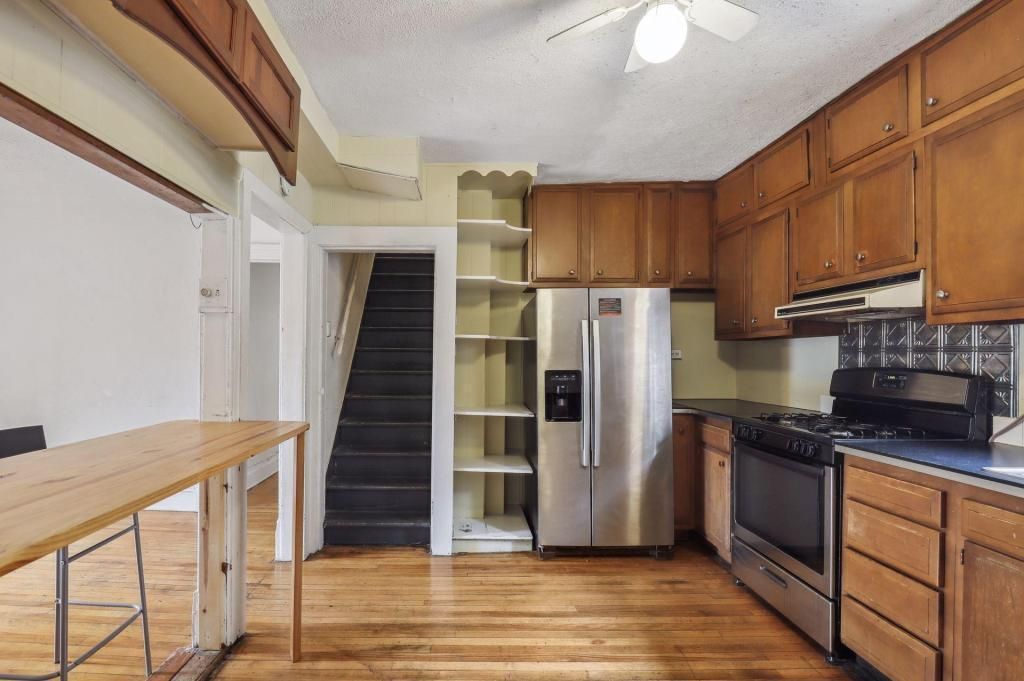 Photo of 2515 Lyndale Avenue S #3, Minneapolis, MN 55405 (MLS # 7058427)