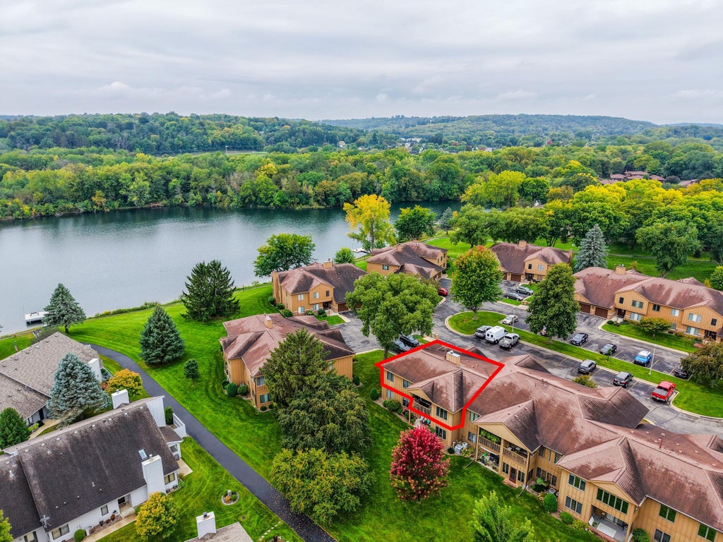 Photo of 1808 Lakeview Court SW #204, Rochester, MN 55902 (MLS # 7150548)