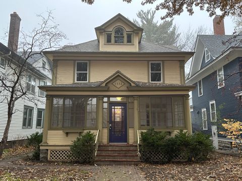 1113 Lincoln Avenue Saint Paul MN 55105