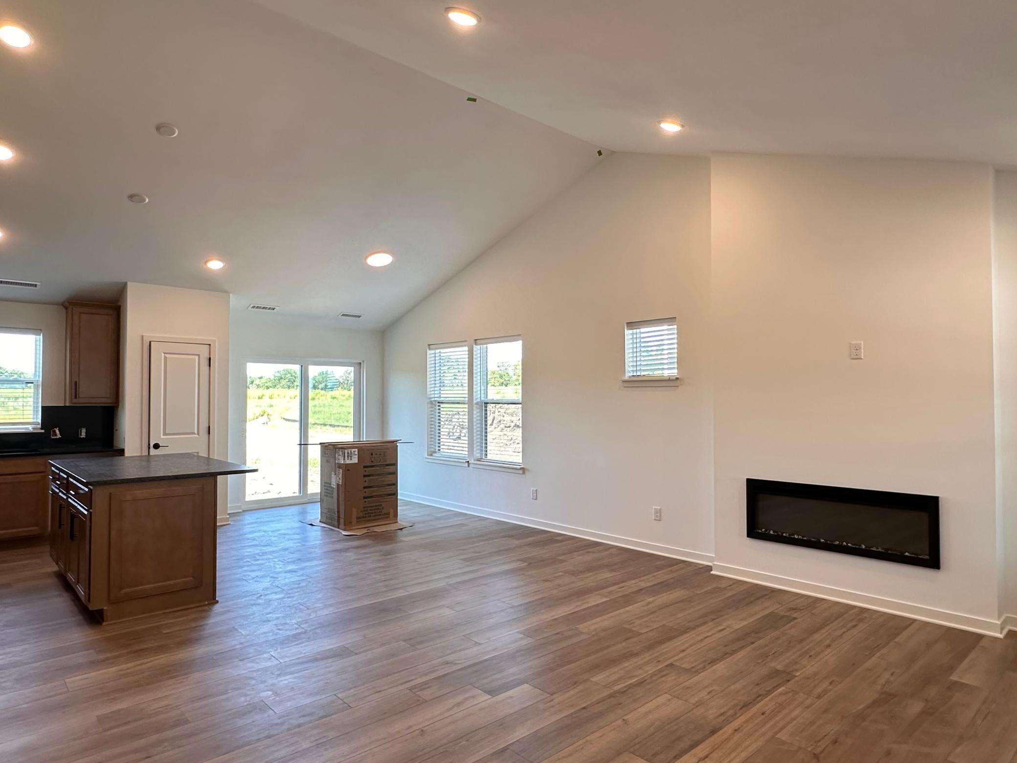 1652 Lund Way