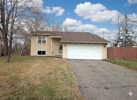 1837 Deer Hills Trail Eagan MN 55122