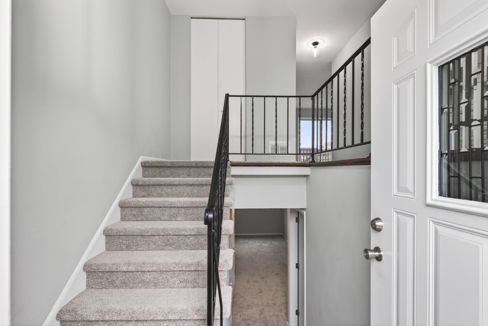 7433 142nd Street Court - Photo 3