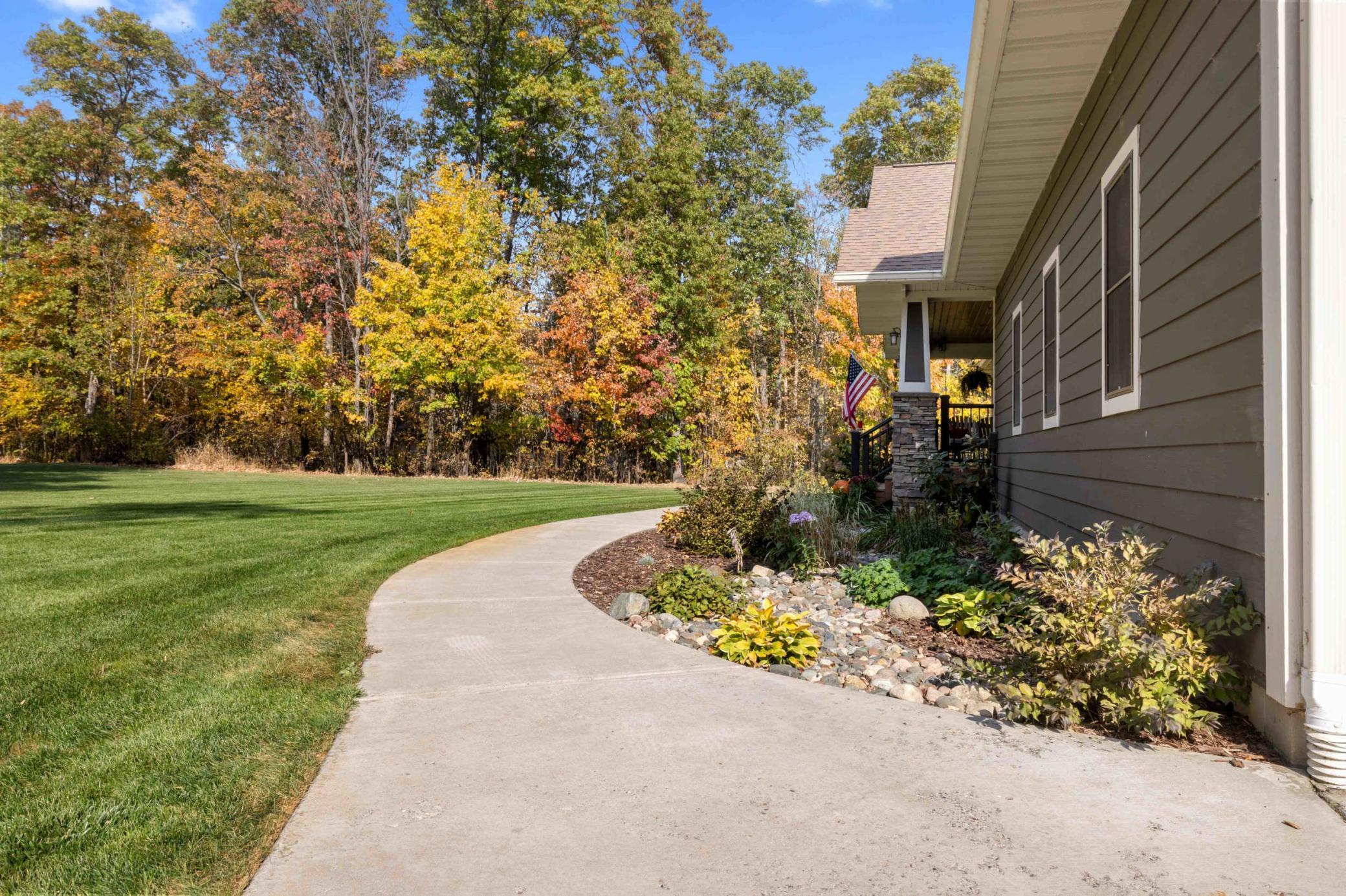 11857 Maplewood Drive