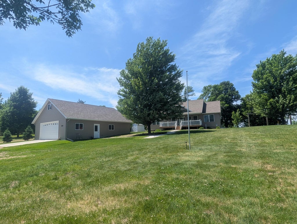 Photo of 19343 Quartz Road, Clitherall, MN 56524 (MLS # 7089650)