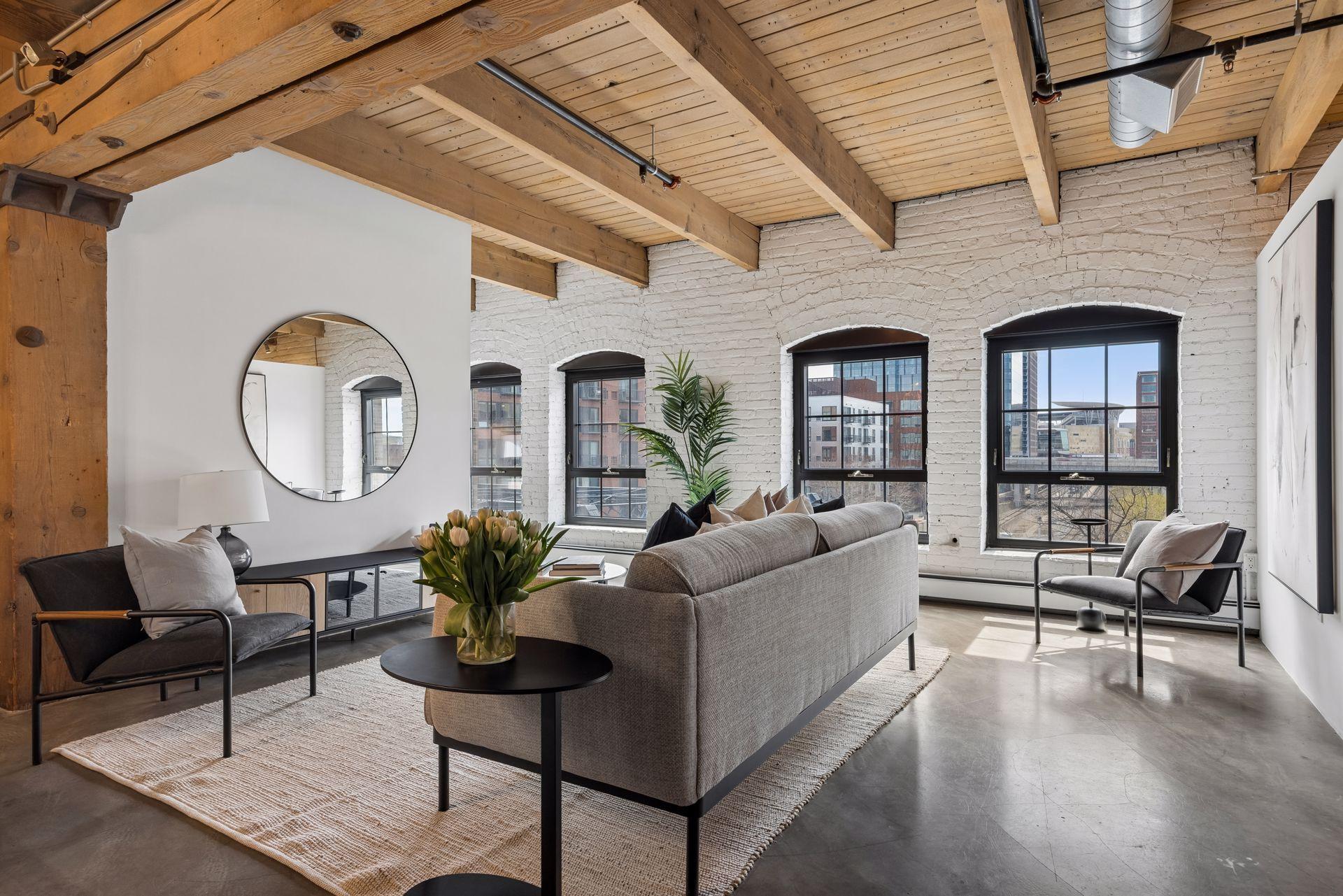 404 Washington Avenue N 307