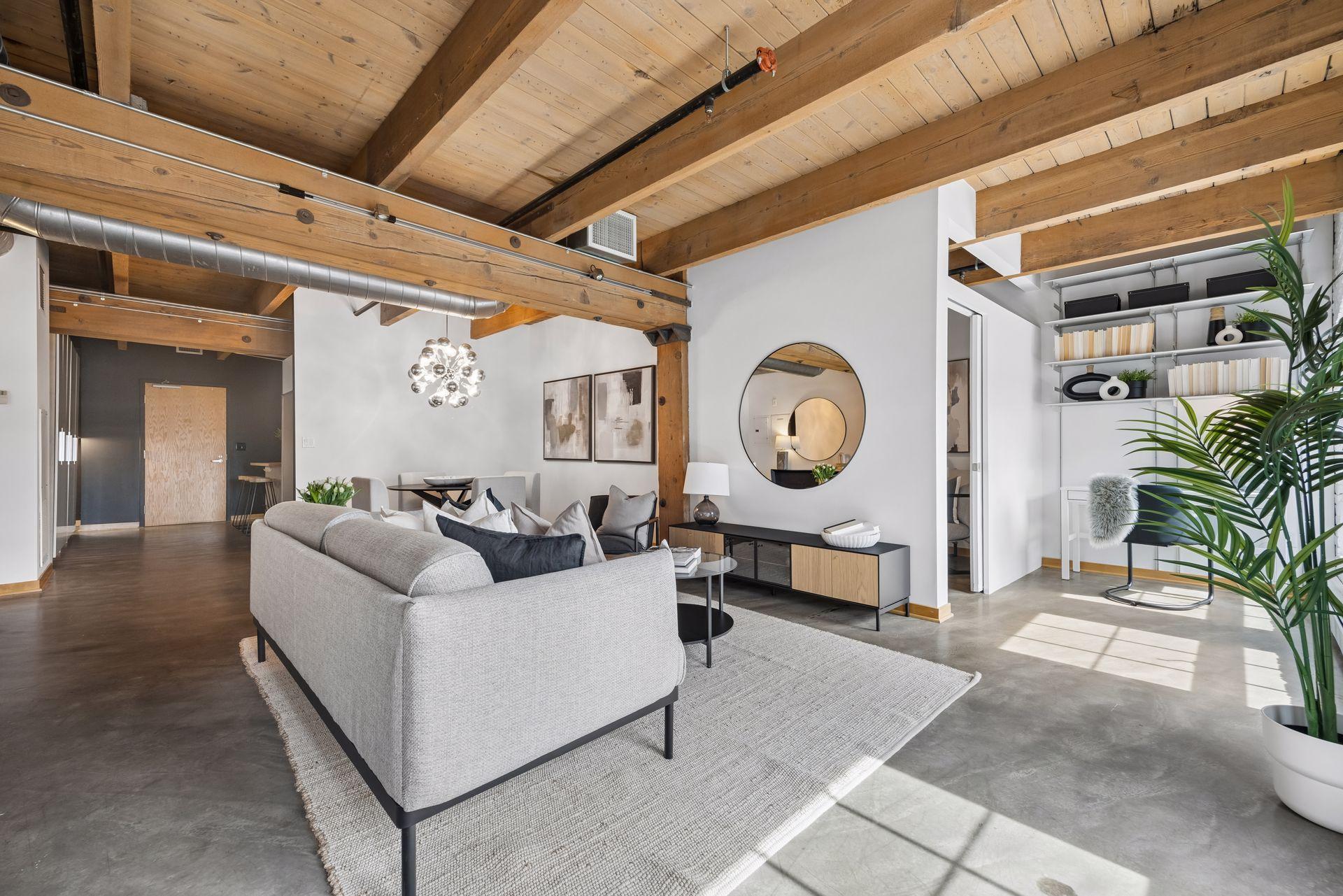 404 Washington Avenue N 307