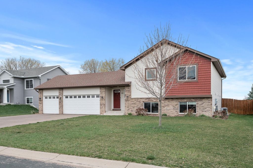 Photo of 386 Greenway Drive, Delano, MN 55328 (MLS # 6799220)