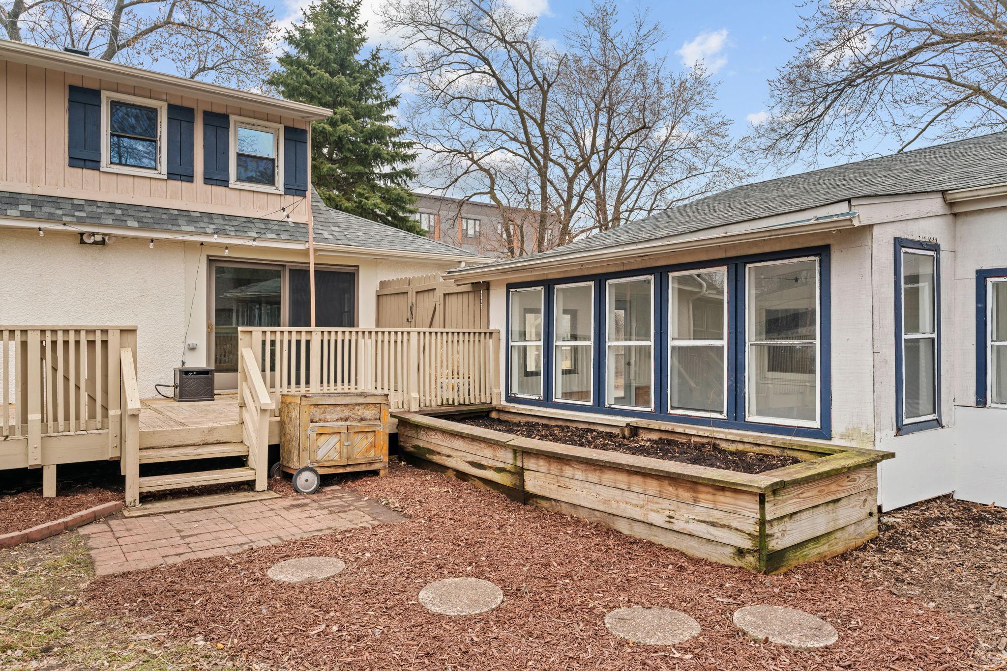 8200 Irving Avenue S