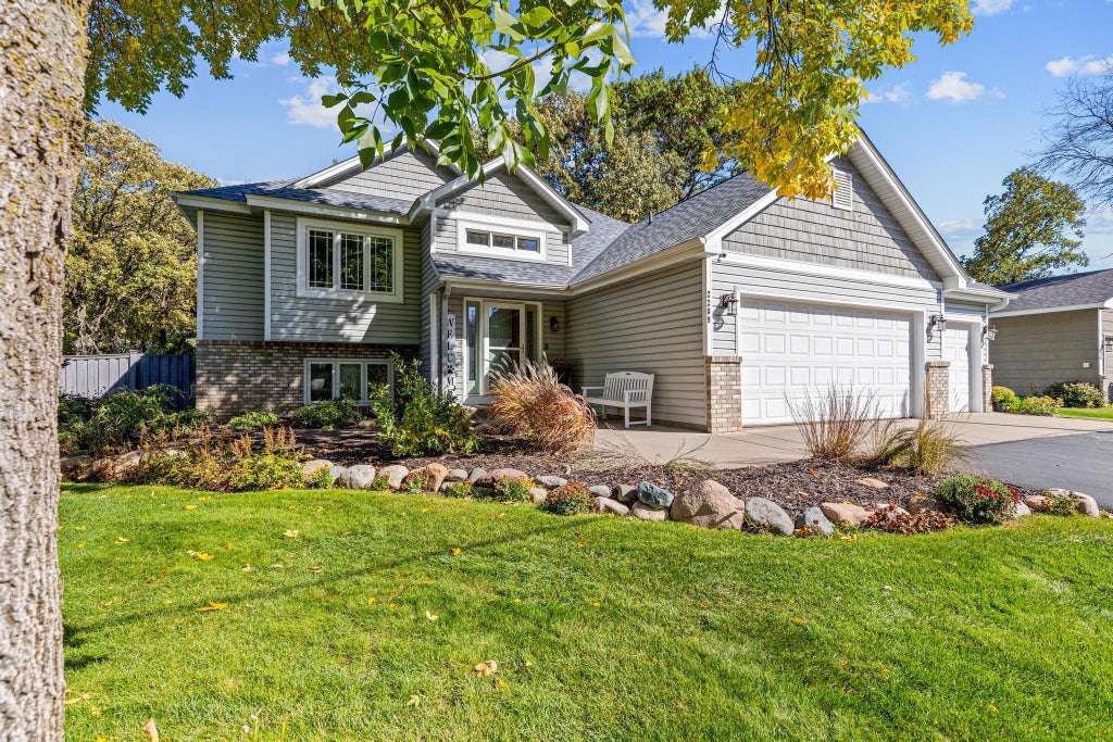 Photo of 2289 S Coon Creek Drive, Andover, MN 55304 (MLS # 7159309)