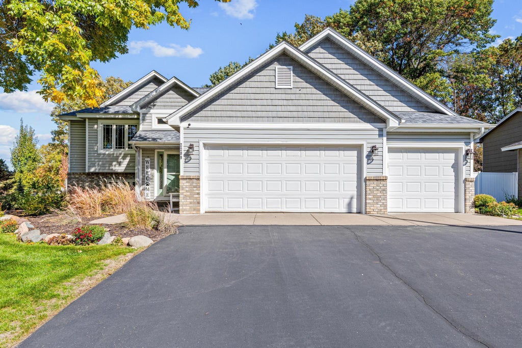 Photo of 2289 S Coon Creek Drive, Andover, MN 55304 (MLS # 7159309)