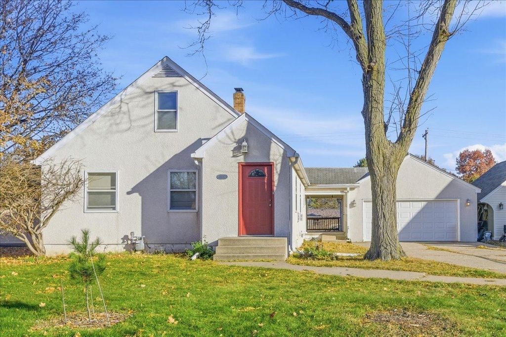 Photo of 1808 Tatum Street, Falcon Heights, MN 55113 (MLS # 6817303)