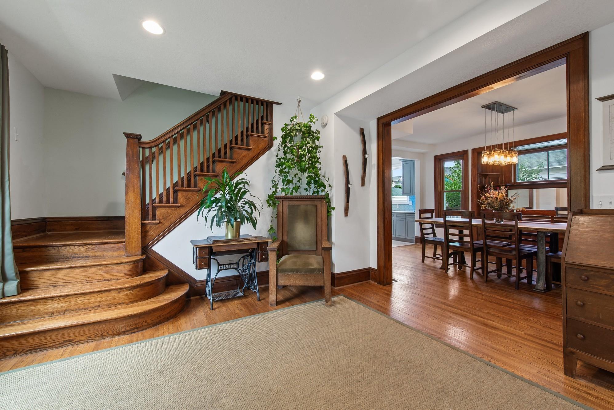 3356 Park Avenue