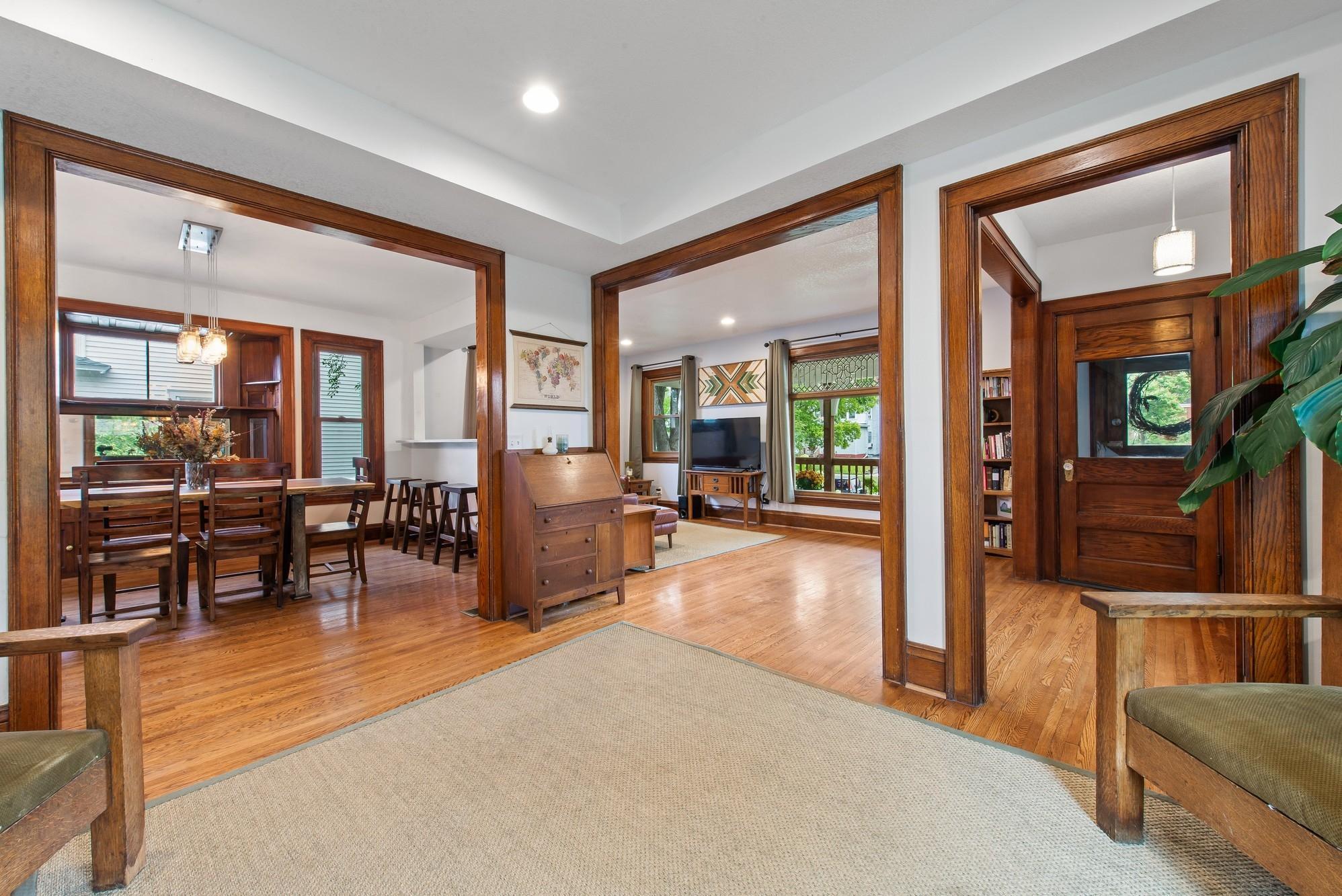 3356 Park Avenue