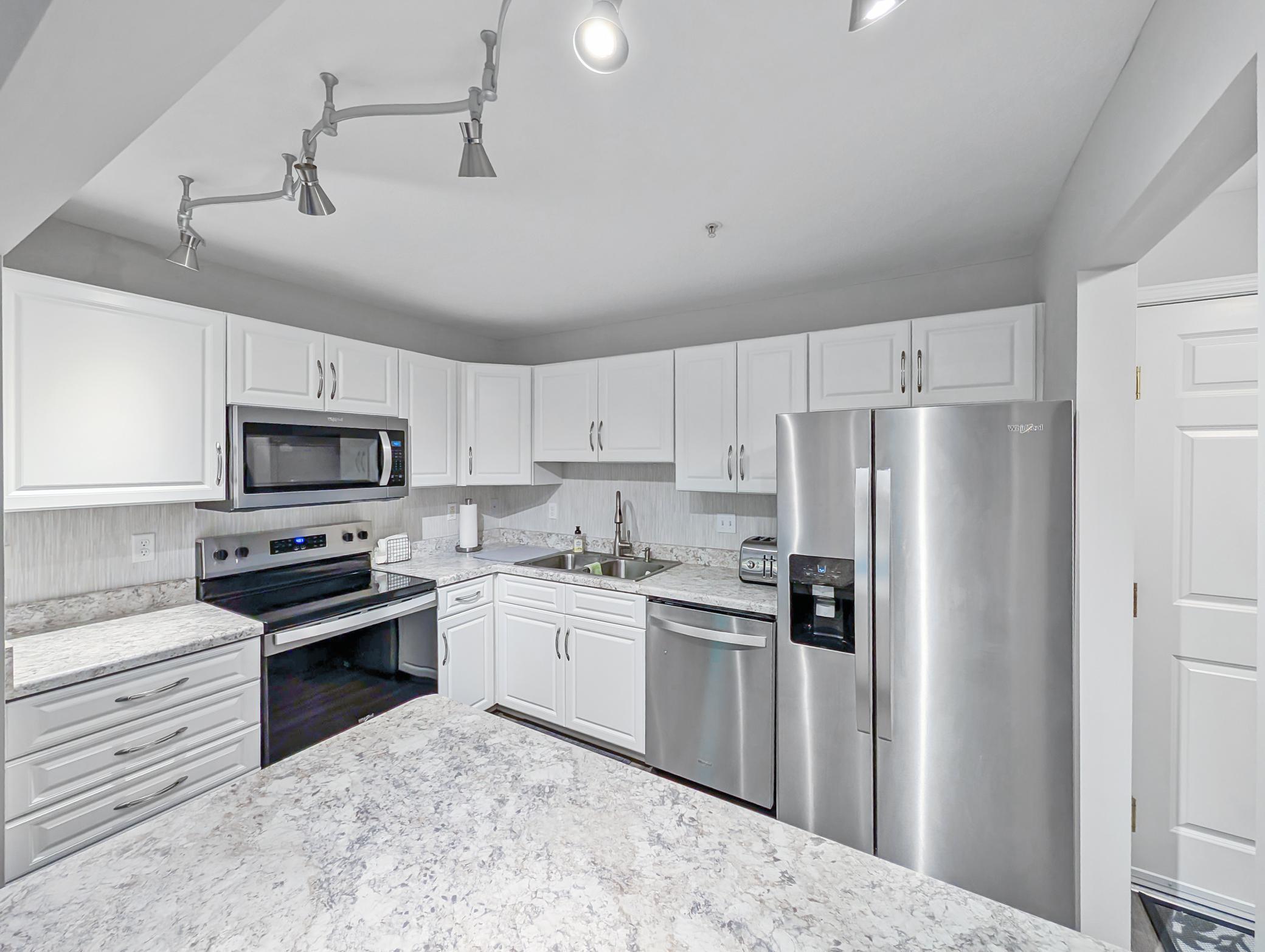 1350 Douglas Drive N 110
