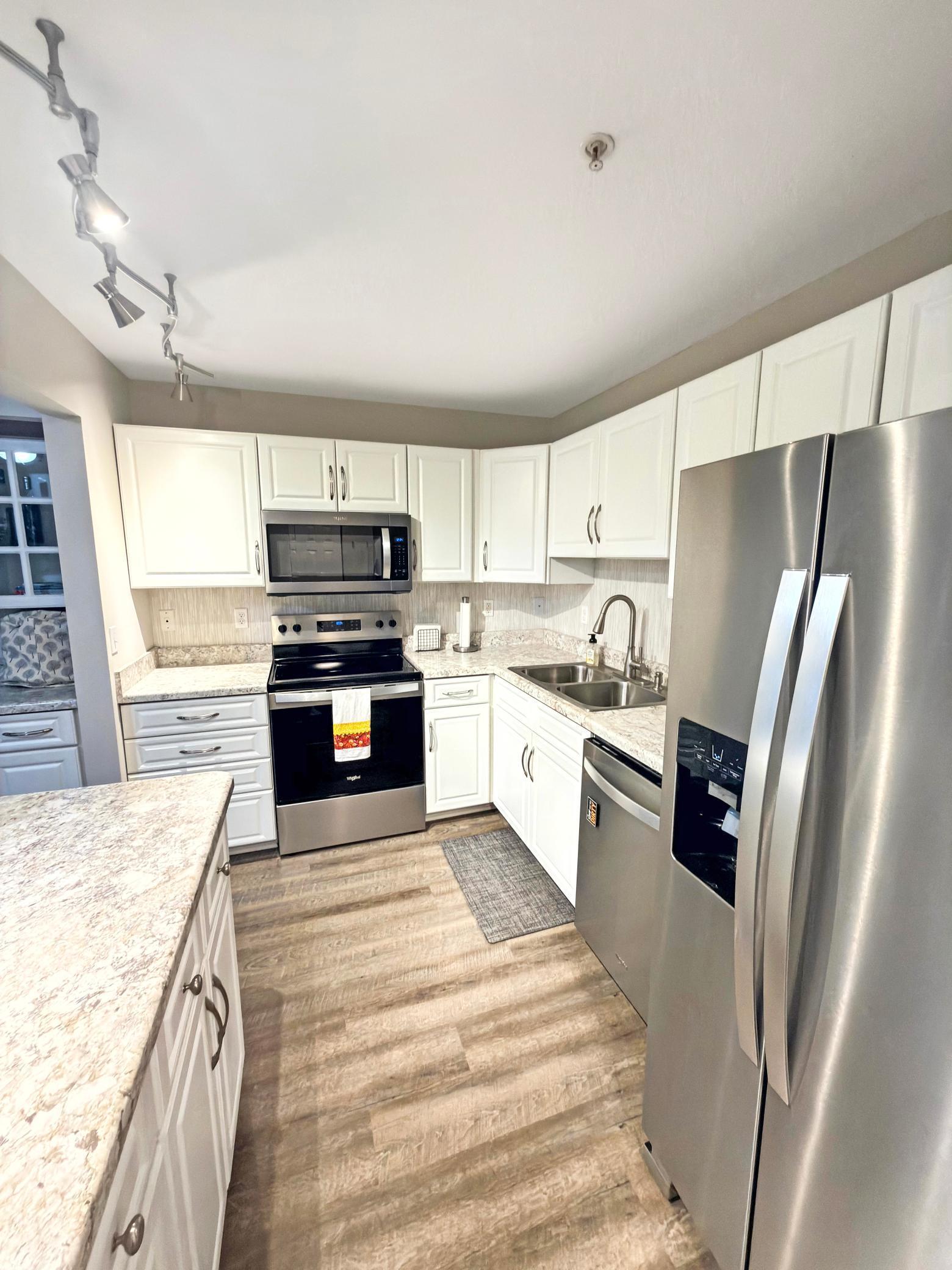 1350 Douglas Drive N 110