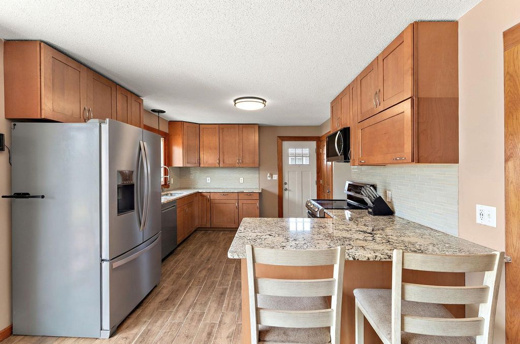 Photo of 7077 Delaney Avenue, Inver Grove Heights, MN 55076 (MLS # 7044710)