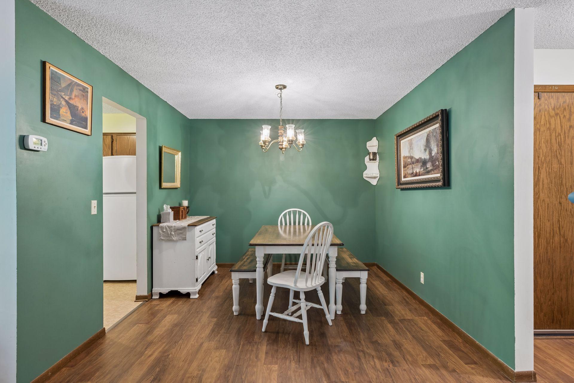 973 Greenhaven Drive