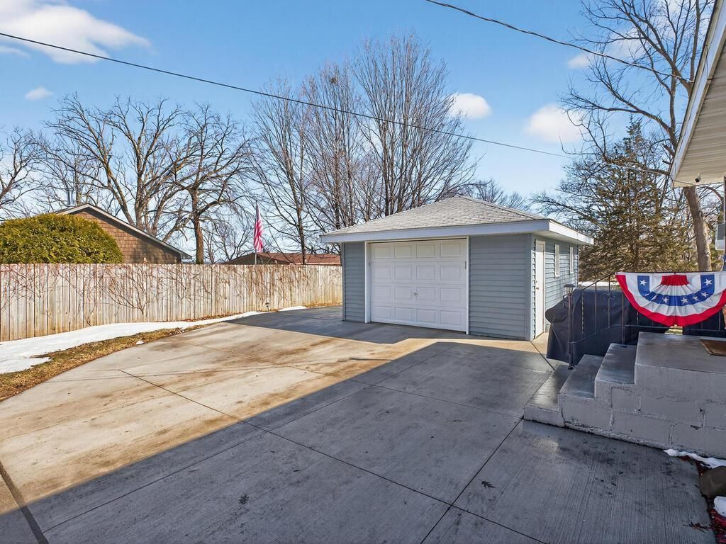 Photo of 16559 Dunkirk Avenue SW, Prior Lake, MN 55372 (MLS # 7037904)