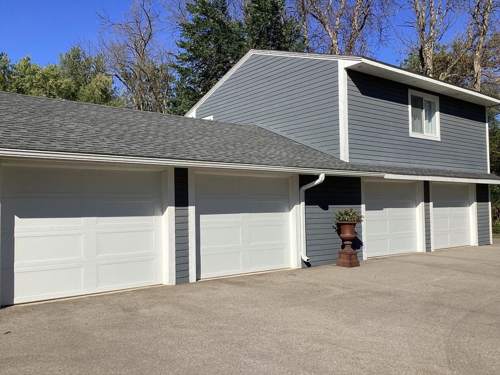 Photo of 2402 15th Avenue SW, Austin, MN 55912 (MLS # 7036750)