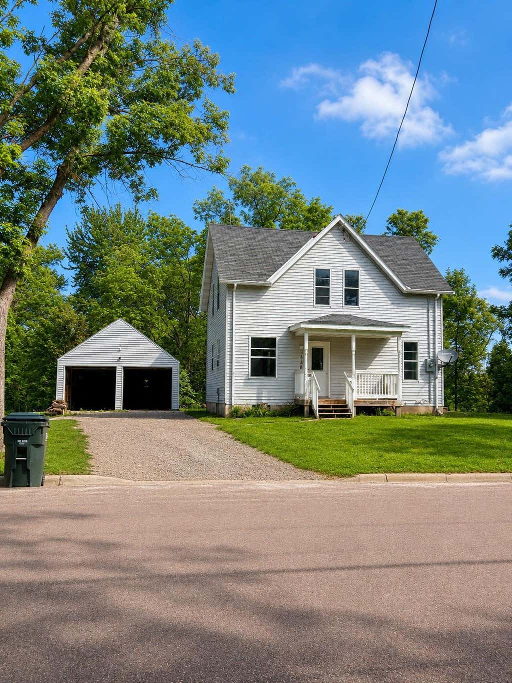 Photo of 458 4th Street N, Brownton, MN 55312 (MLS # 7073231)