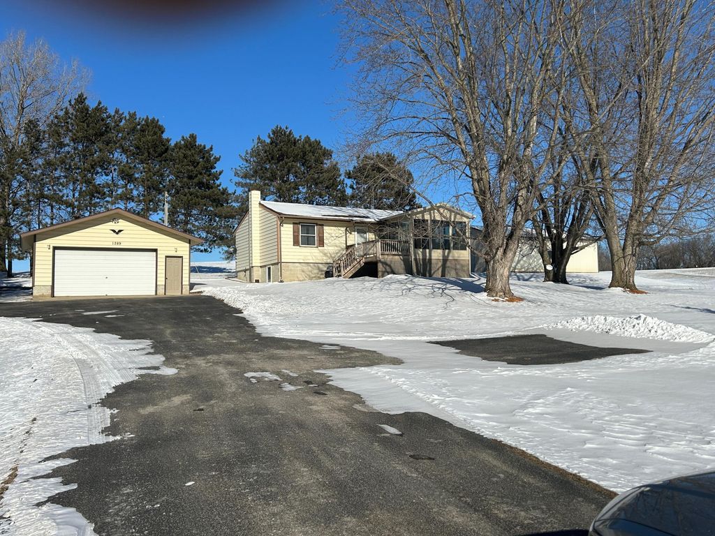 Photo of 1289 White Bridge Road NW, Oronoco, MN 55960 (MLS # 7014165)