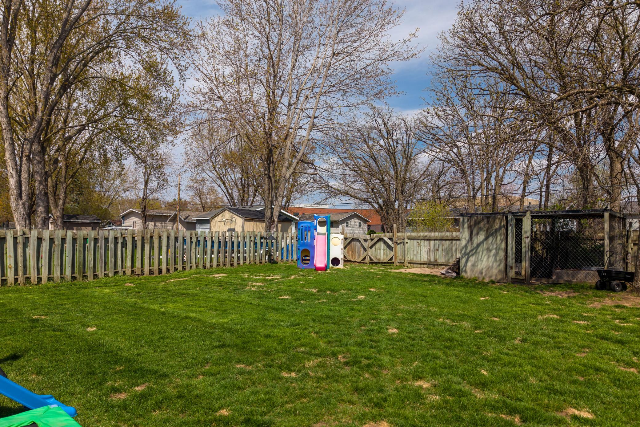 1004 N 4th Avenue N